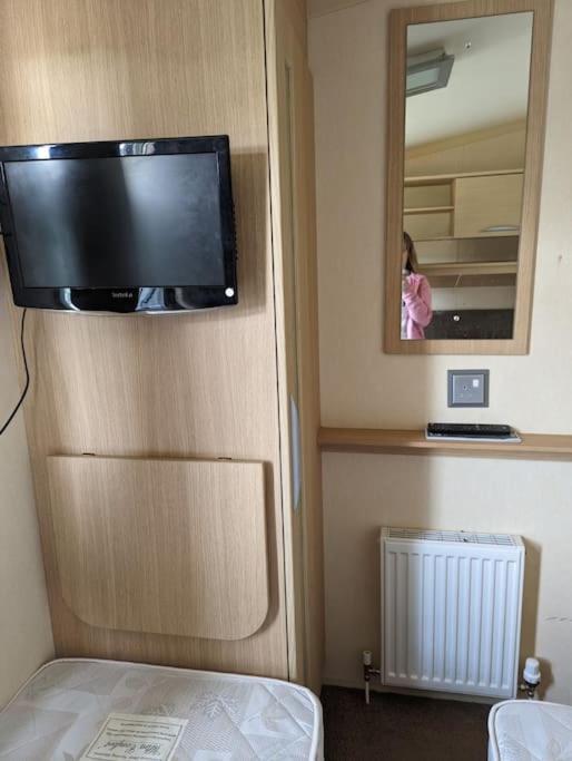 6 Berth Holiday Home On Ocean Edge Near Morecambe Heysham Exterior photo